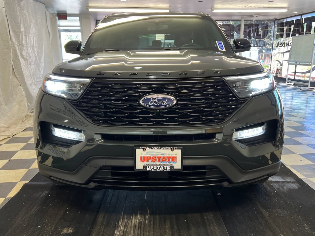 Used 2023 Ford Explorer ST-Line w/ Class IV Trailer Tow Package AWD/4WD image 2