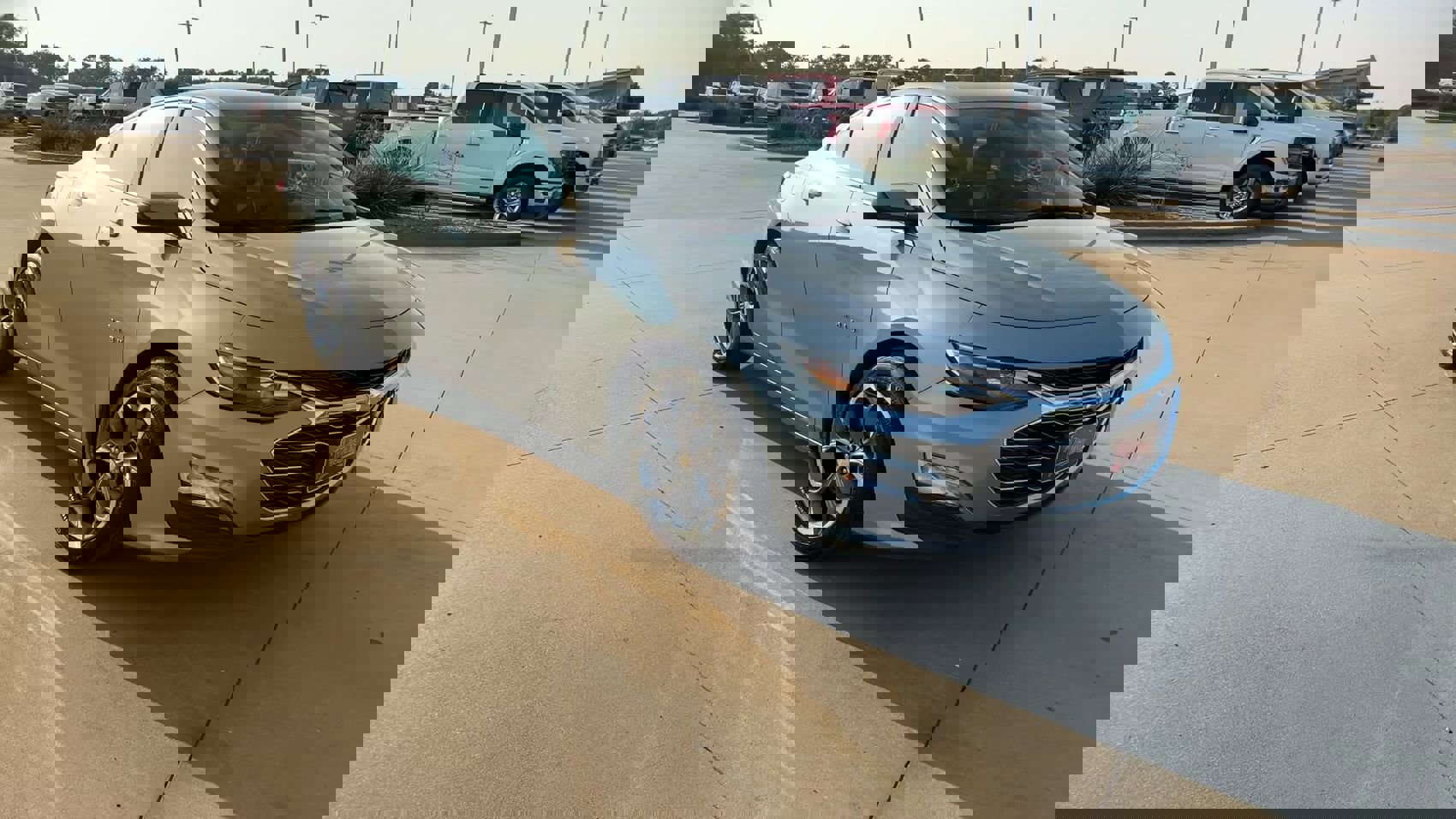 Used 2024 Chevrolet Malibu LT image 3