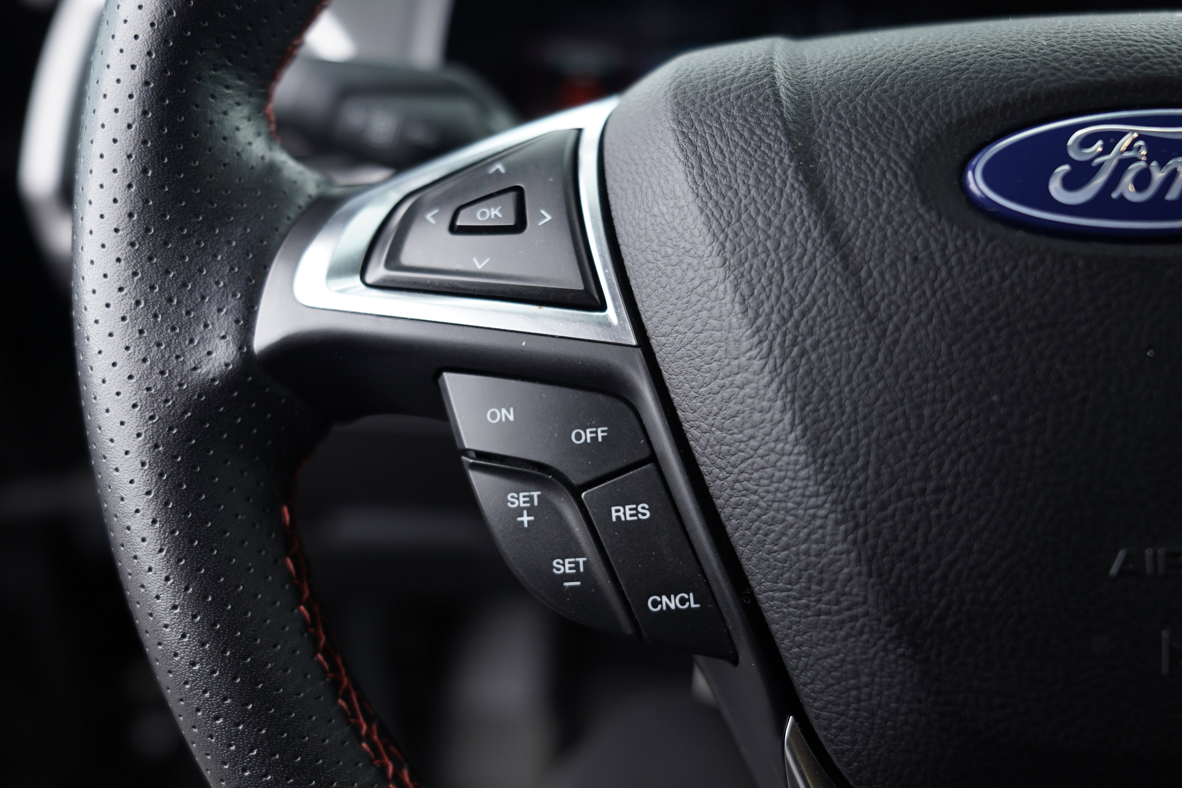 Used 2023 Ford Edge ST-Line image 17