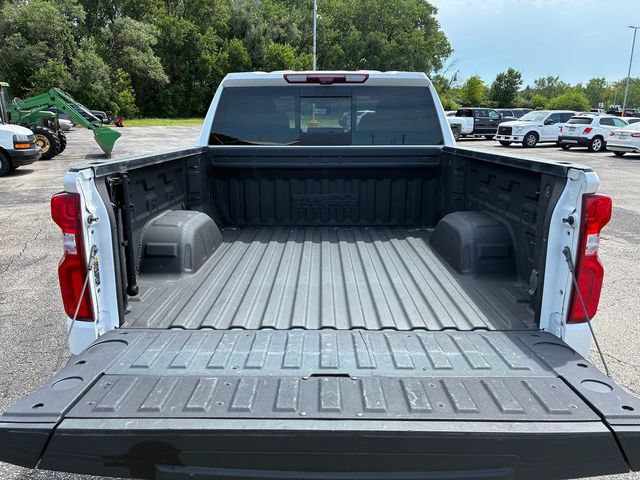 Used 2024 Chevrolet Silverado 1500 High Country w/ Technology Package AWD/4WD image 39