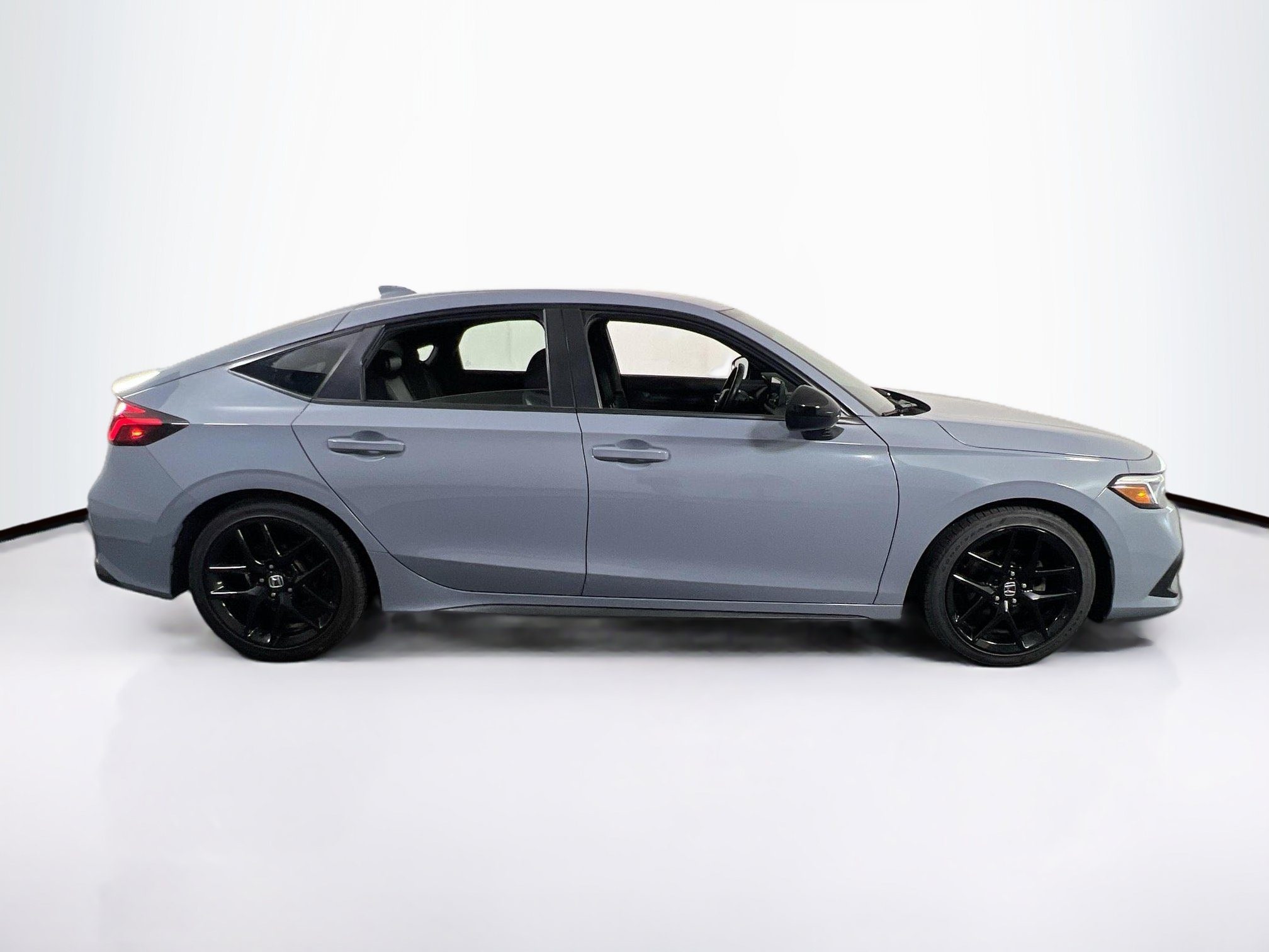 Used 2023 Honda Civic Sport image 4