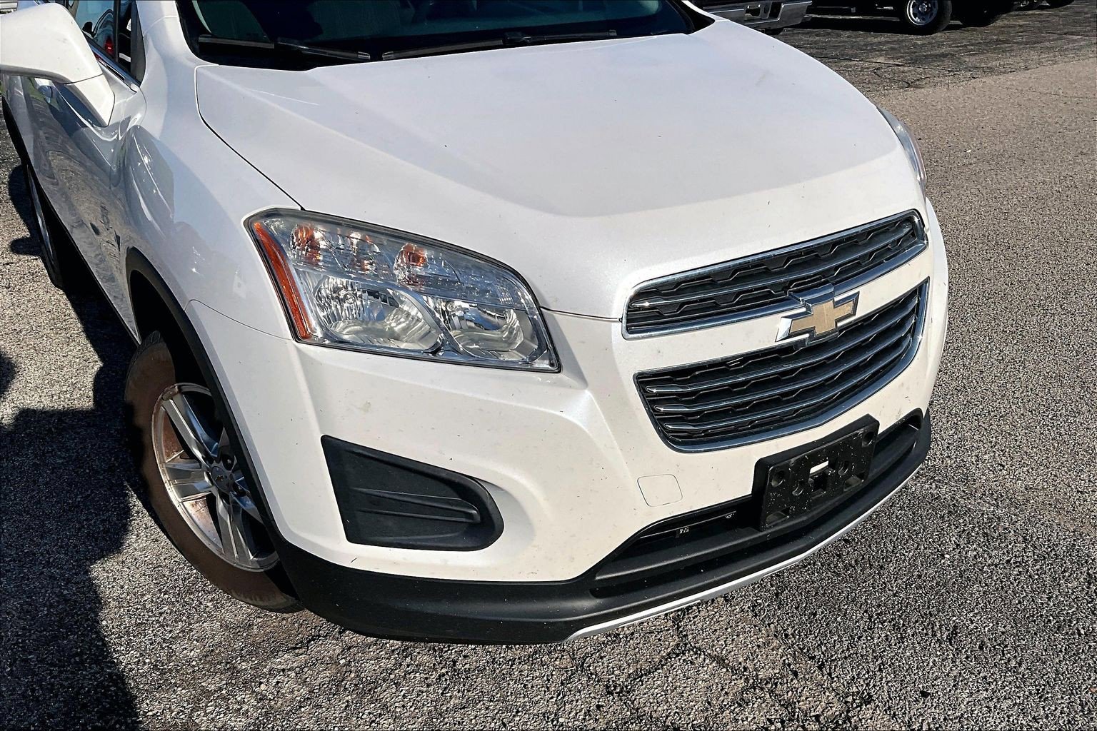 Used 2015 Chevrolet Trax LT w/ LT Sun and Sound Package AWD/4WD image 3