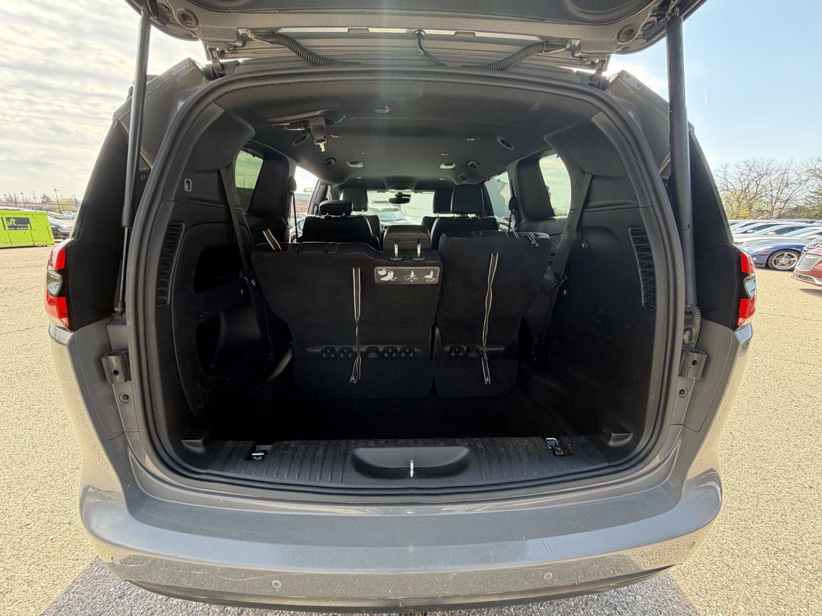 Used 2021 Chrysler Pacifica Touring-L w/ S Appearance Package AWD/4WD image 23