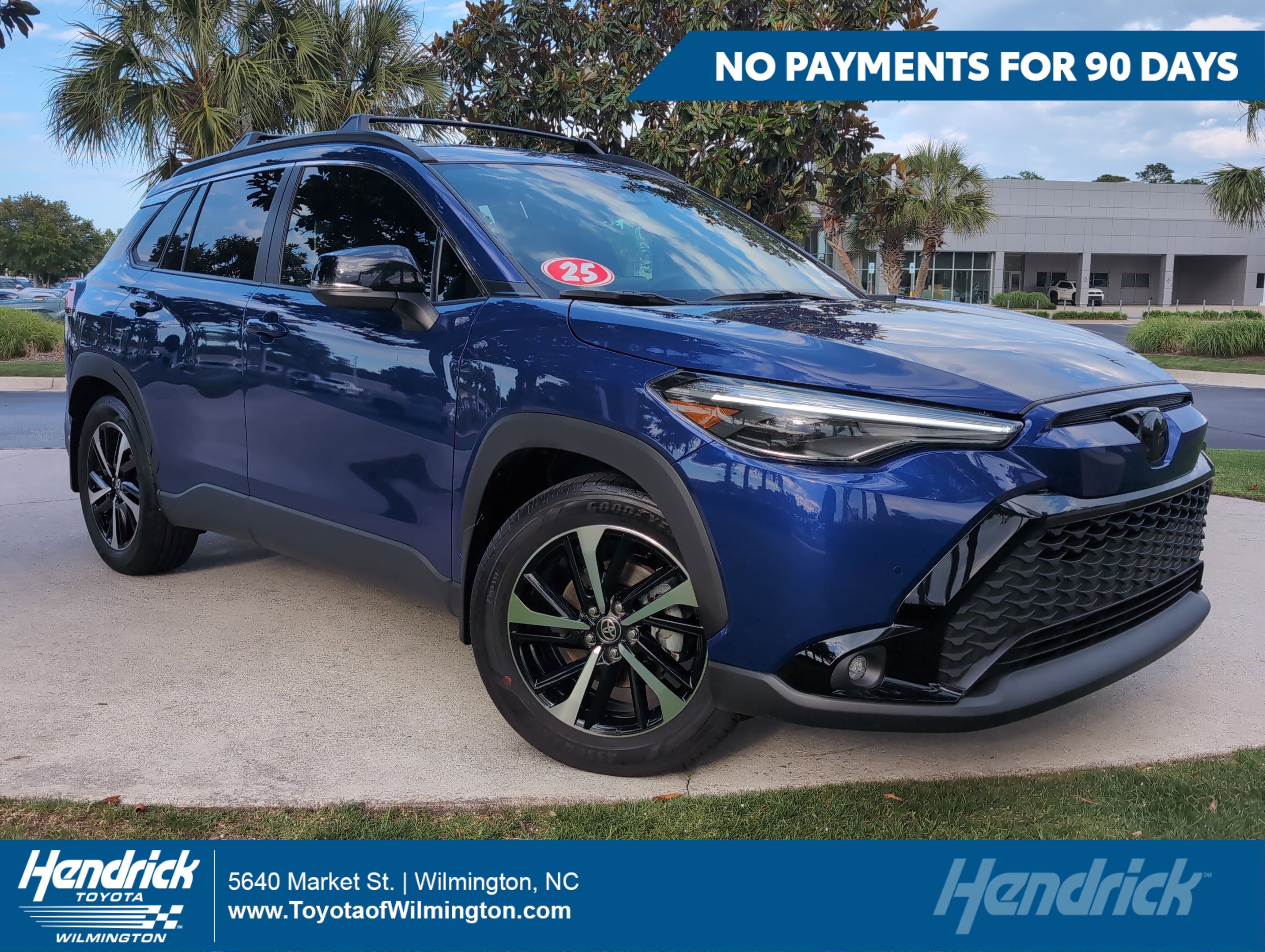 Used 2025 Toyota Corolla Cross AWD Hybrid w/ Convenience Package image 1