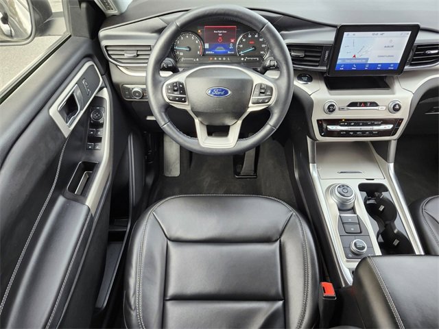 Certified 2022 Ford Explorer XLT w/ Equipment Group 202A image 13