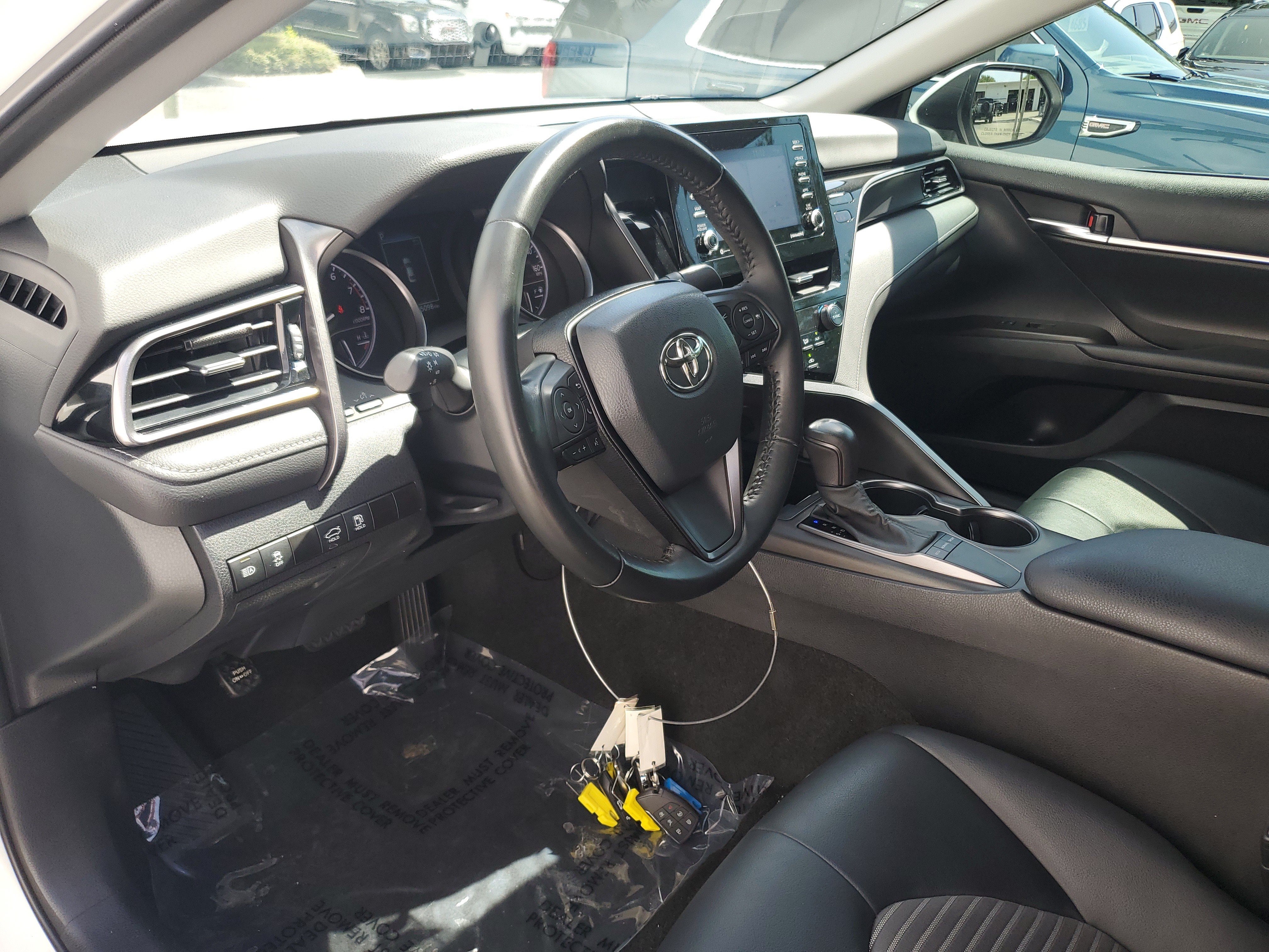 Used 2023 Toyota Camry SE FWD image 20