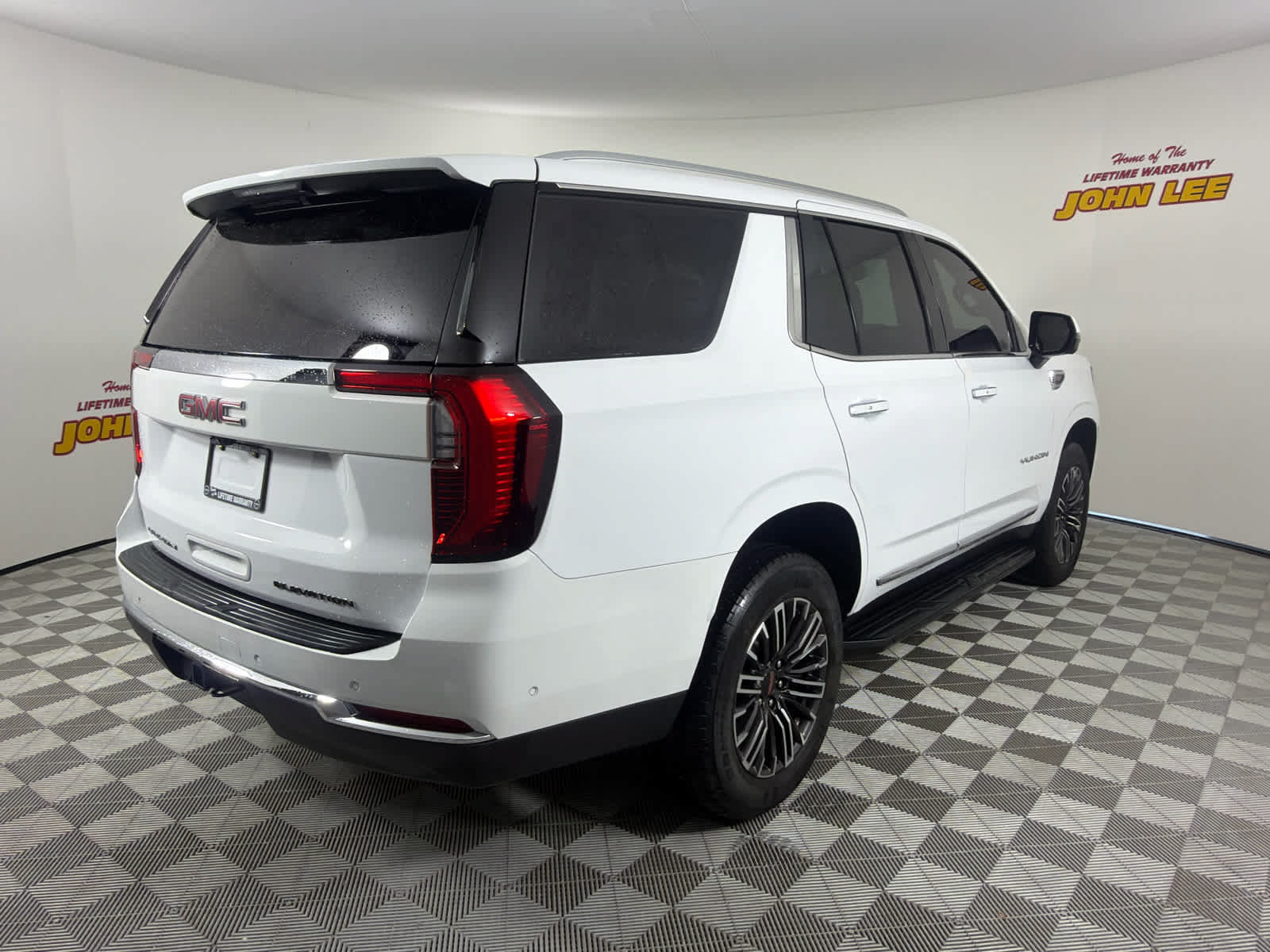 Used 2025 GMC Yukon Elevation w/ LPO, Floor Liner Package AWD/4WD image 6