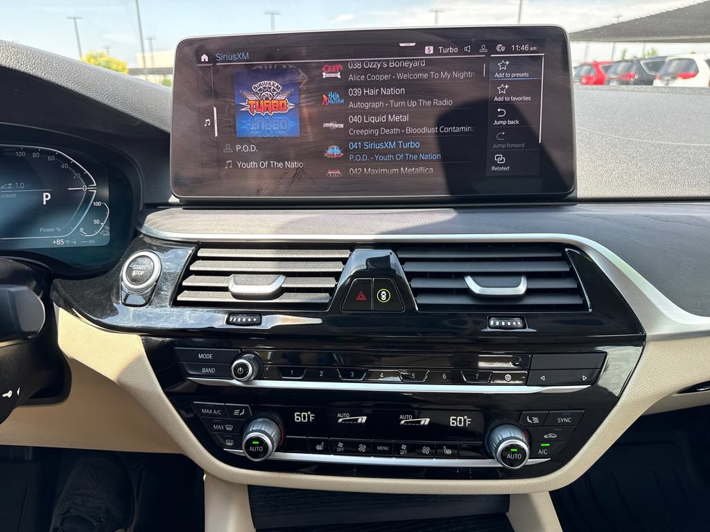 Used 2022 BMW 530e xDrive w/ Premium Package AWD/4WD image 18