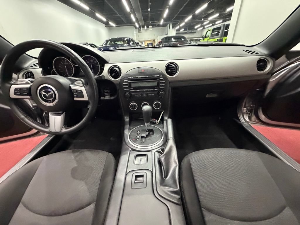 Used 2011 MAZDA MX-5 Miata Sport RWD image 38