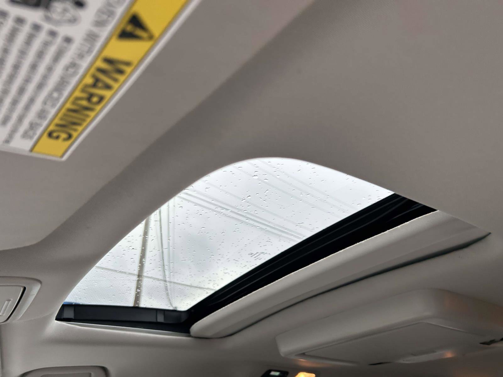 Used 2025 Honda Odyssey Touring image 11