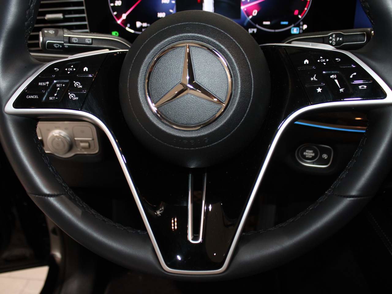 Used 2024 Mercedes-Benz GLE 350 GLE 350 4MATIC image 20