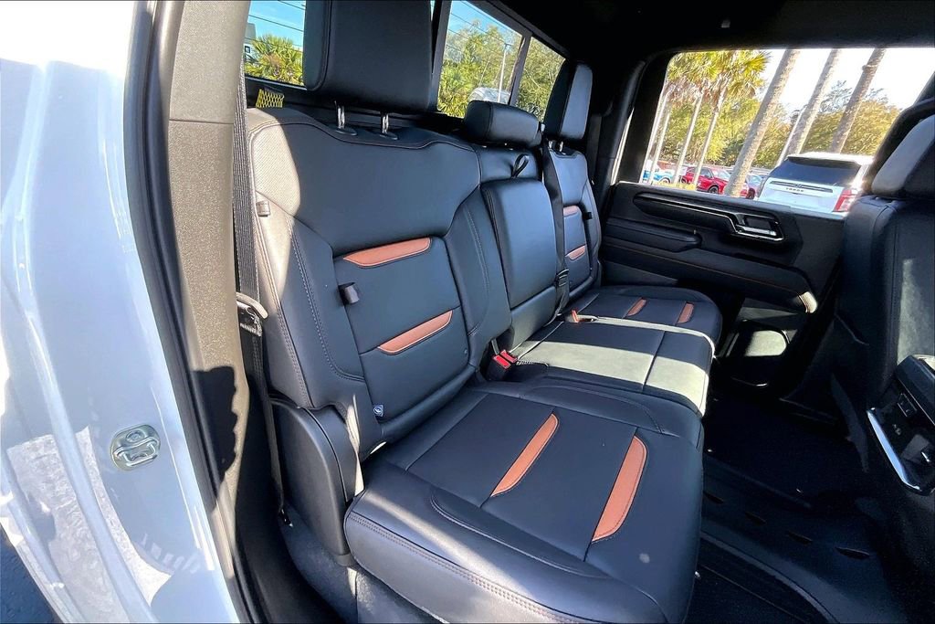 Used 2025 GMC Sierra 2500 AT4 w/ AT4 Premium Plus Package image 24