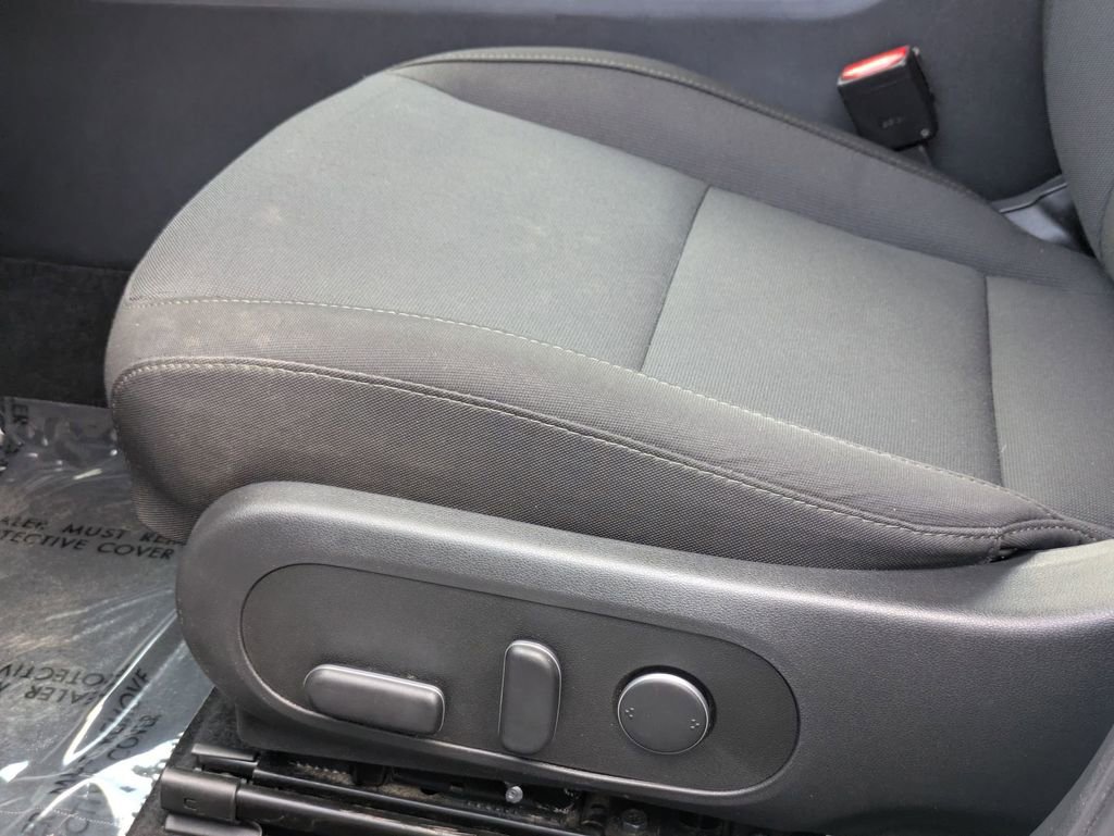 Used 2025 Hyundai Kona SEL FWD image 15