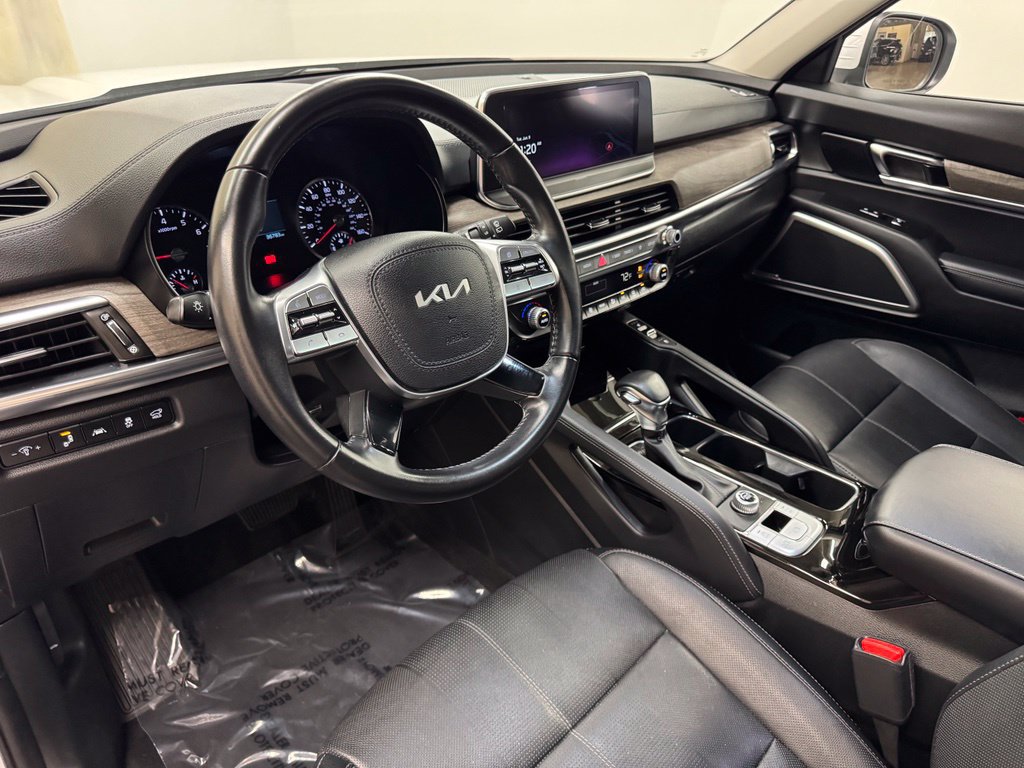 Used 2022 Kia Telluride EX FWD image 15