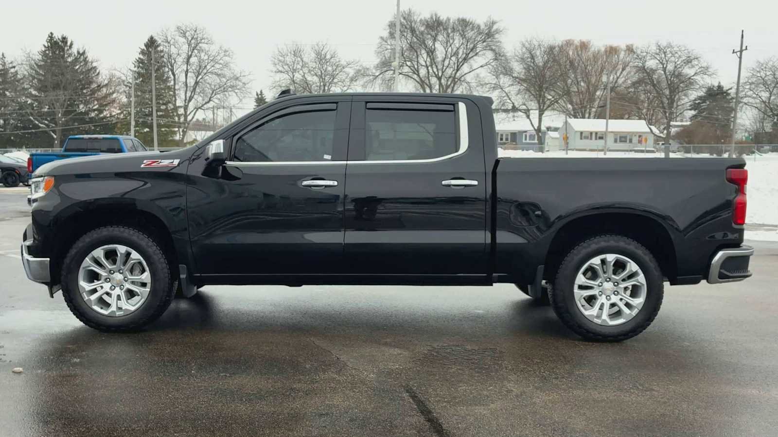 Certified 2023 Chevrolet Silverado 1500 LTZ w/ LTZ Convenience Package II image 5