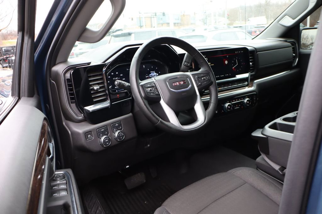 Used 2024 GMC Sierra 1500 Elevation image 12