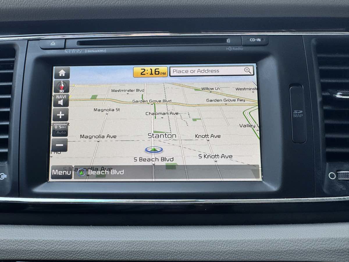 Used 2017 Kia Sedona SX Limited FWD image 54