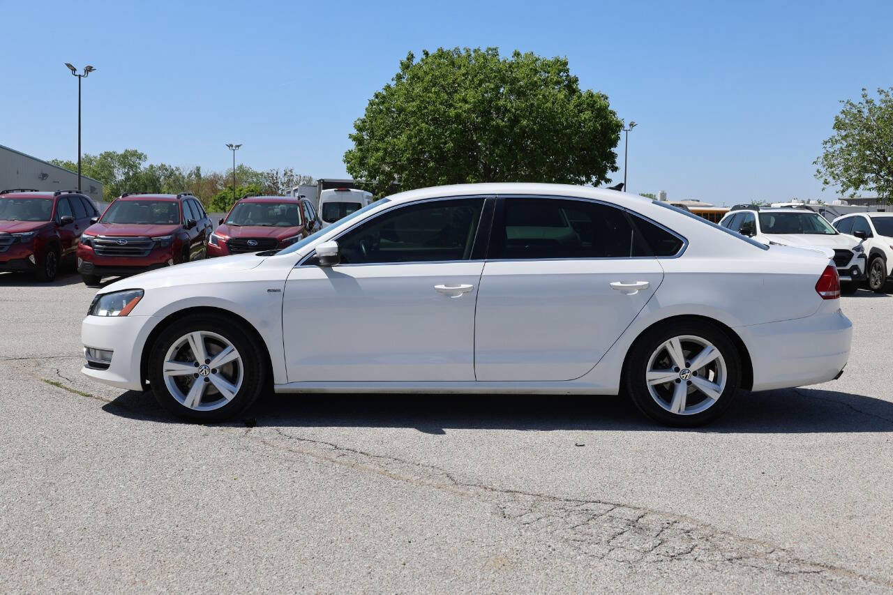 Used 2015 Volkswagen Passat 1.8T Limited Edition FWD image 8
