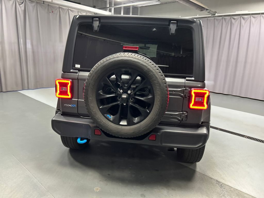 Used 2022 Jeep Wrangler Unlimited Sahara w/ Cold Weather Group image 6