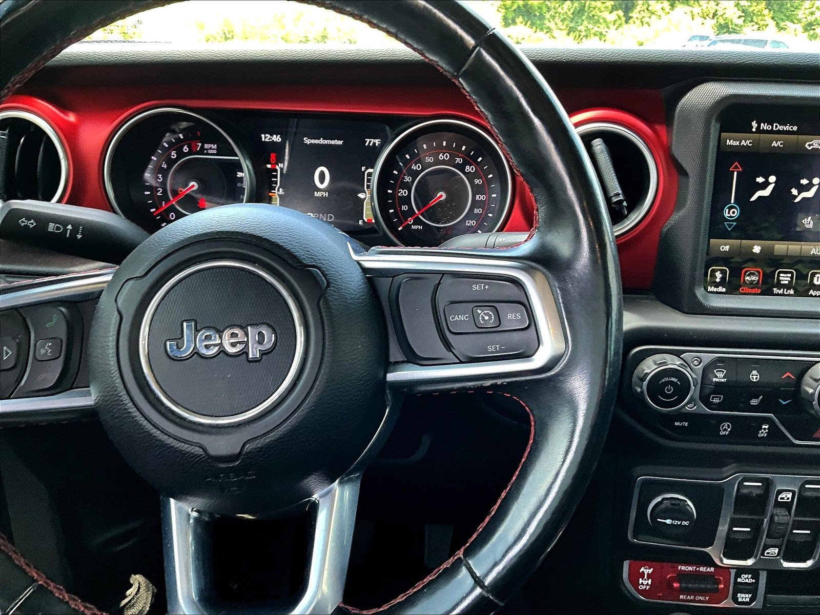 Used 2021 Jeep Gladiator Rubicon AWD/4WD image 13