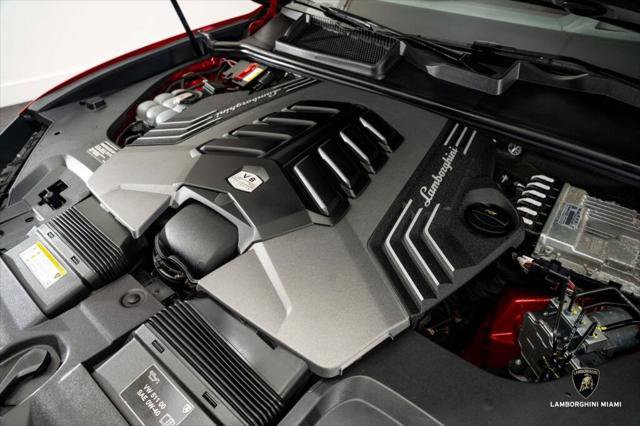 Used 2023 Lamborghini Urus S image 8