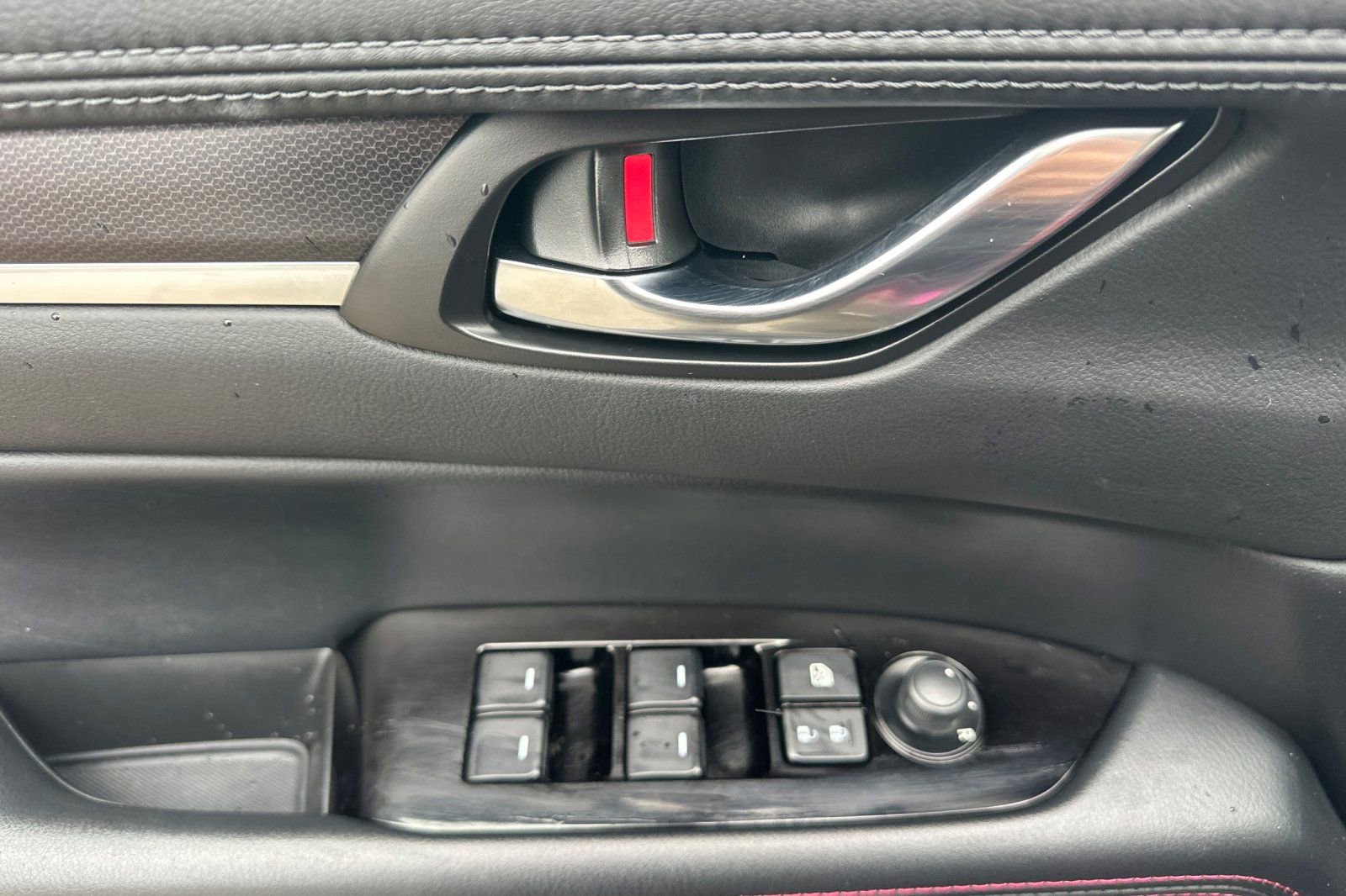 Used 2023 MAZDA CX-5 Carbon Edition image 11