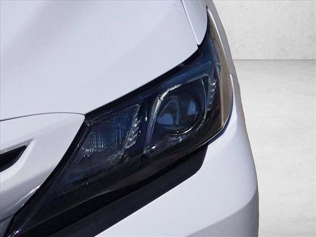 Used 2024 Toyota Camry SE FWD image 7