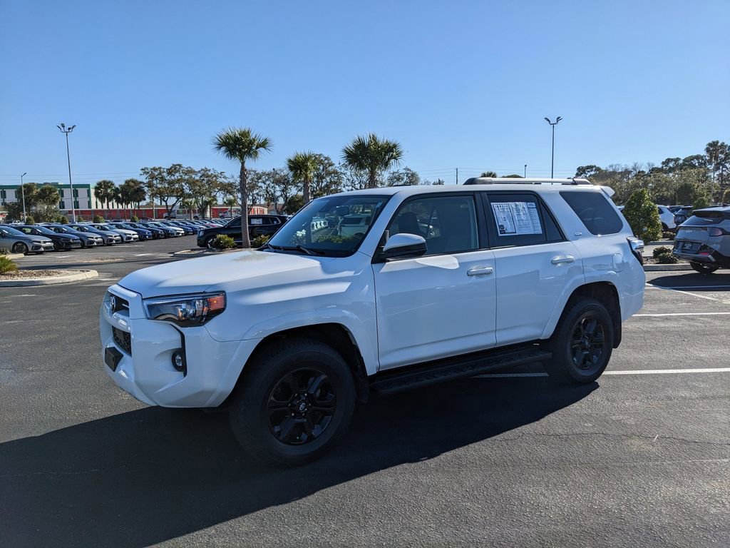 Used 2024 Toyota 4Runner SR5 image 6