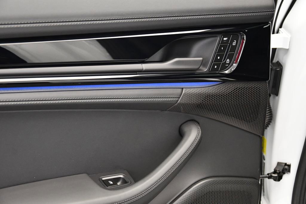 Certified 2024 Porsche Panamera 4 image 44