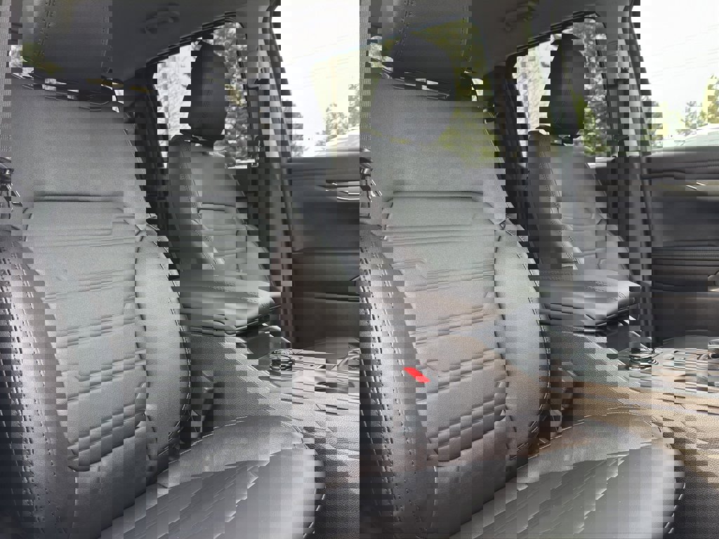 New 2025 Ford Ranger Lariat w/ FX4 Off-Road Package image 35