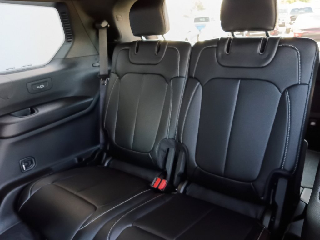 New 2027 Jeep Grand Cherokee L Limited w/ Limited Altitude Package AWD/4WD image 5