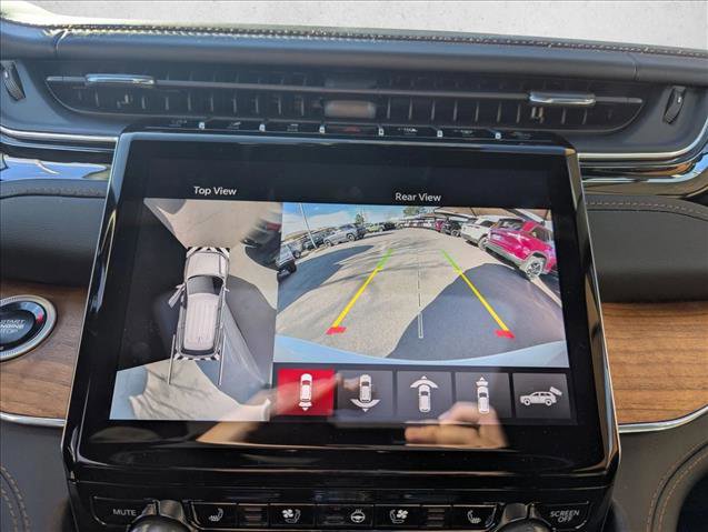 New 2025 Jeep Grand Cherokee Summit image 12