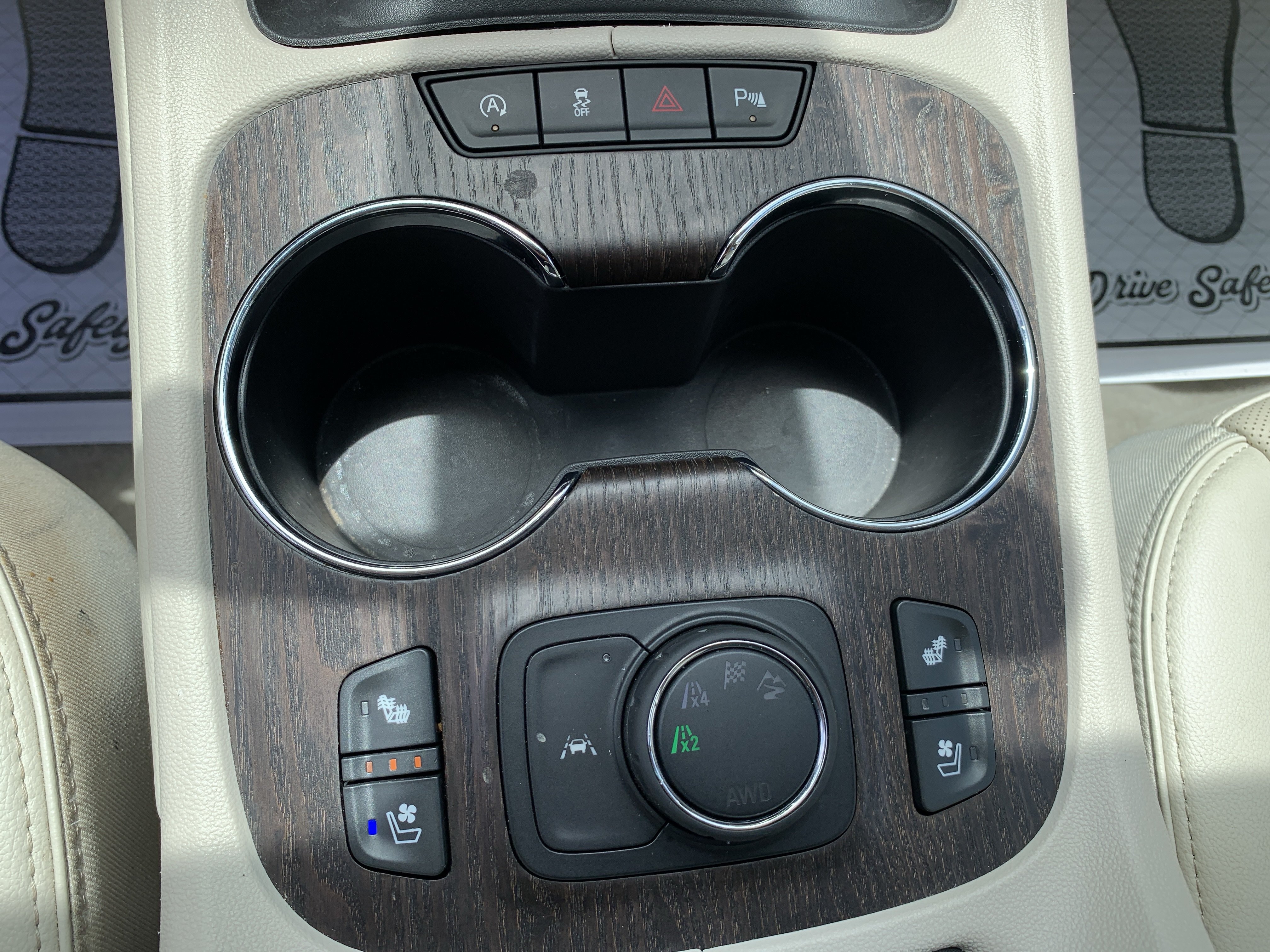 Used 2023 GMC Acadia Denali AWD/4WD image 35