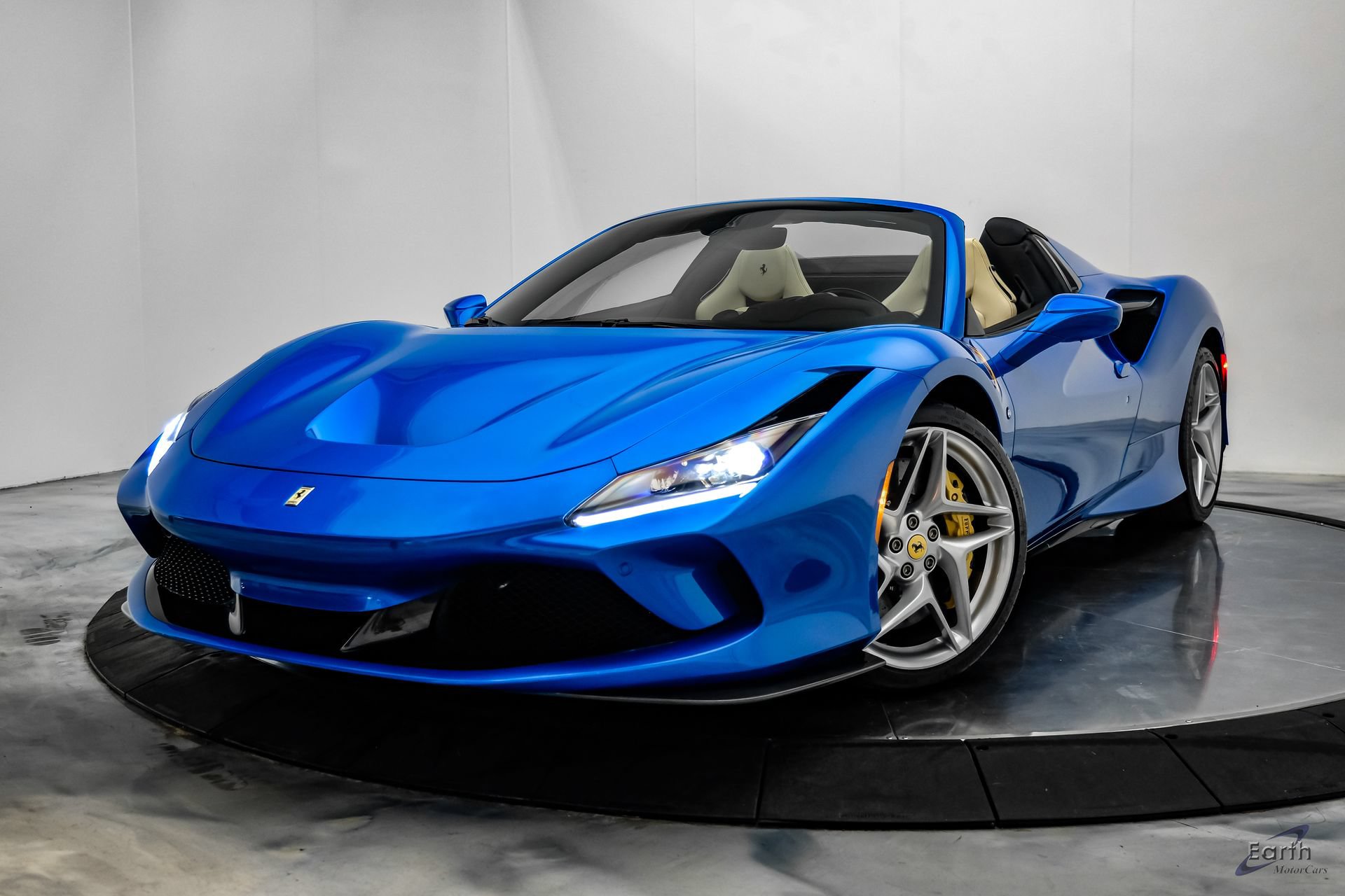 Used 2023 Ferrari F8 Tributo RWD image 7