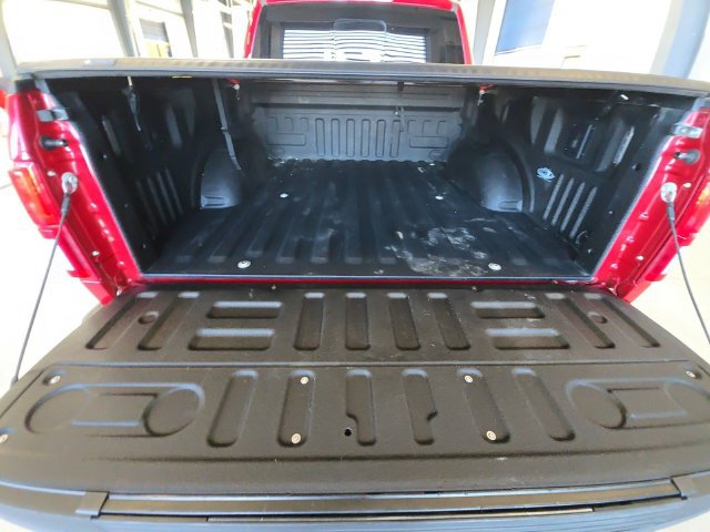 Used 2020 Ford F150 Platinum w/ Equipment Group 701A Luxury AWD/4WD image 23