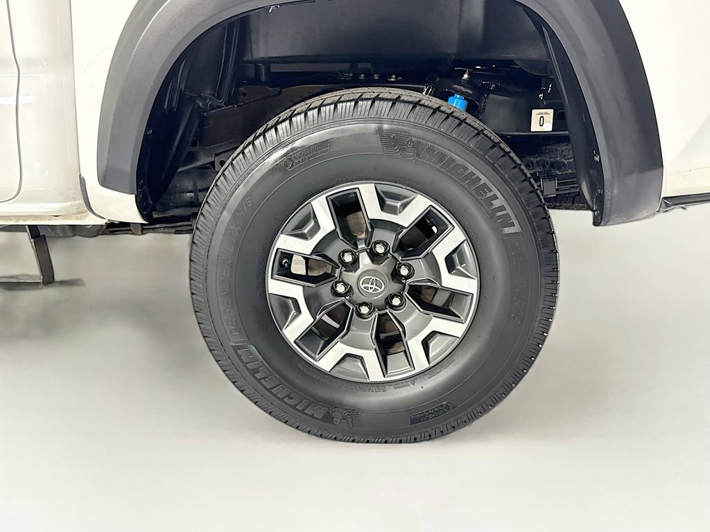 Used 2019 Toyota Tacoma TRD Off-Road RWD image 31