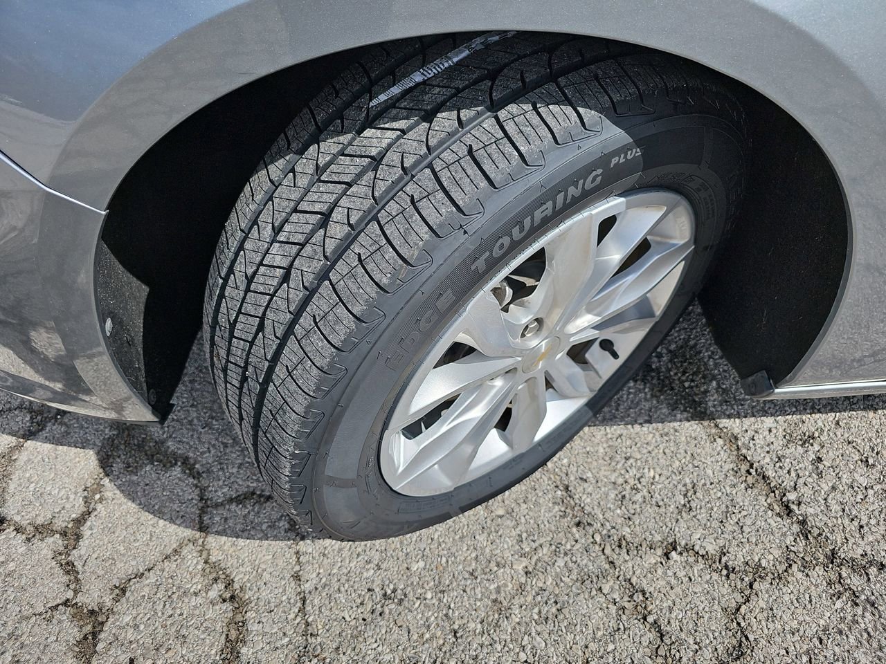 Used 2024 Chevrolet Malibu LT image 35