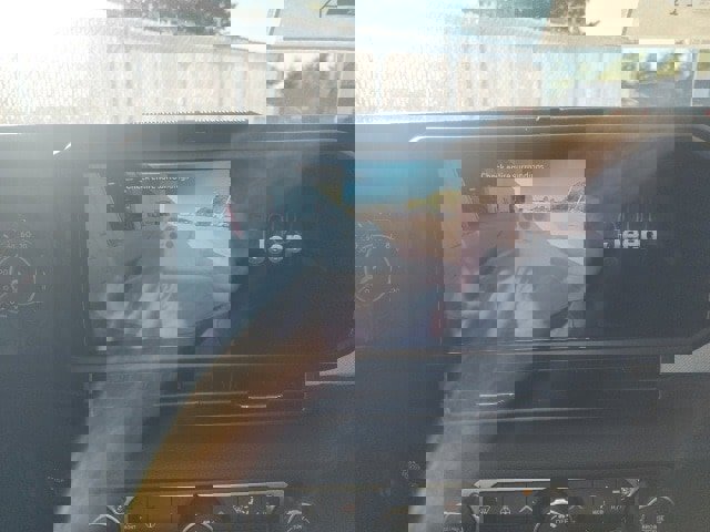 New 2025 Jeep Gladiator Sport image 3