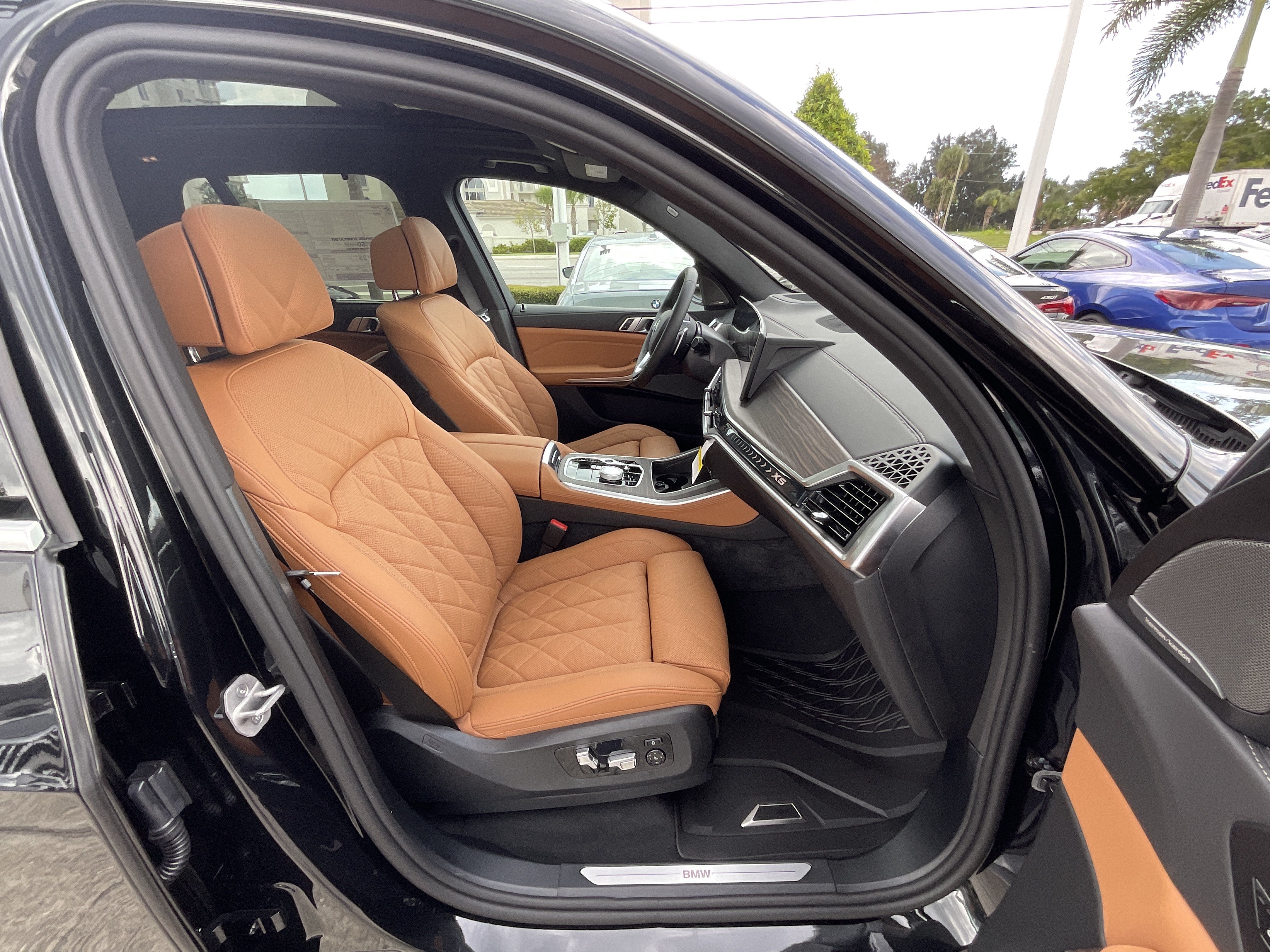 New 2026 BMW X5 xDrive40i w/ Executive Package AWD/4WD image 22