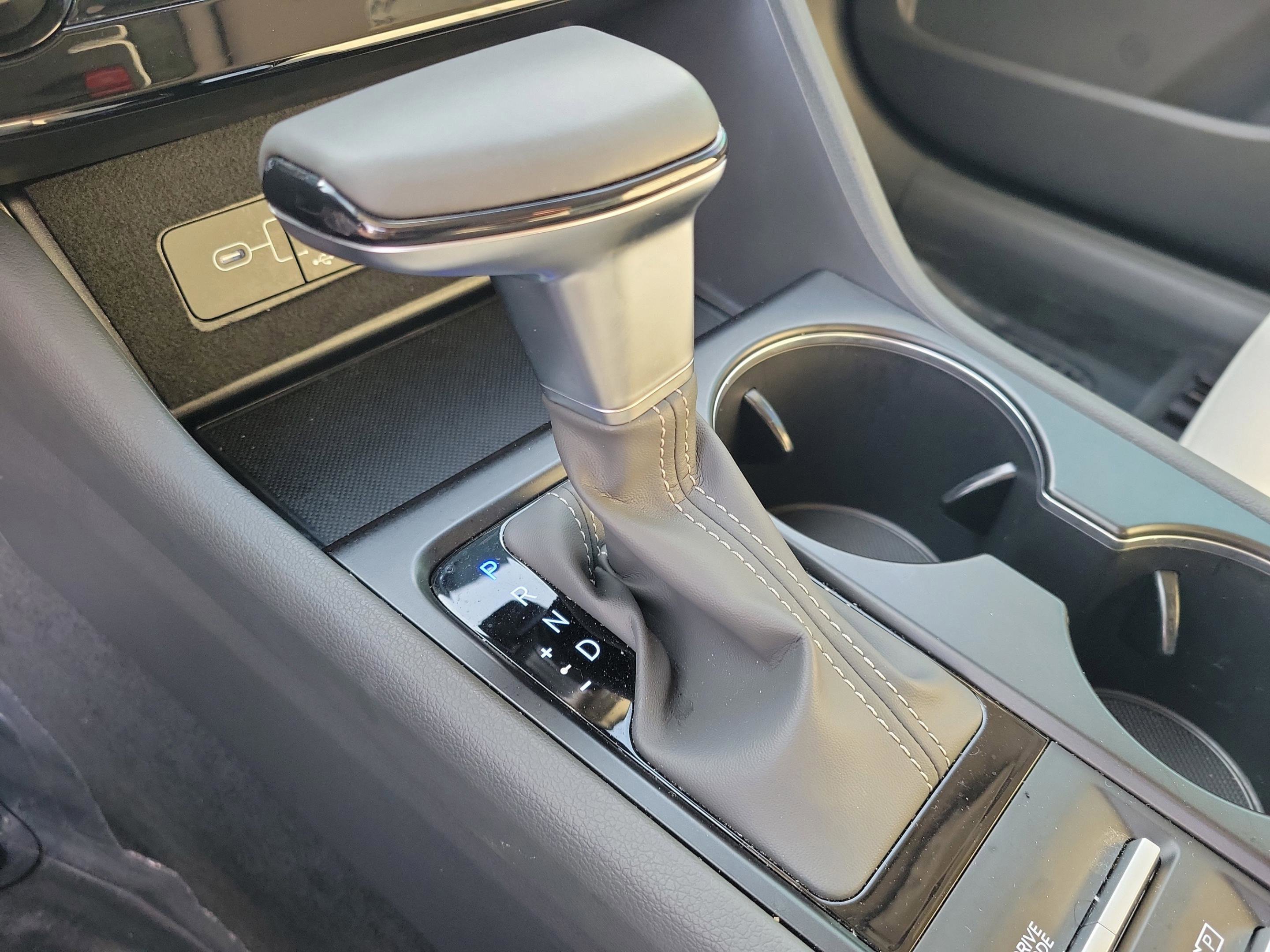 Used 2025 Hyundai Sonata SE image 24