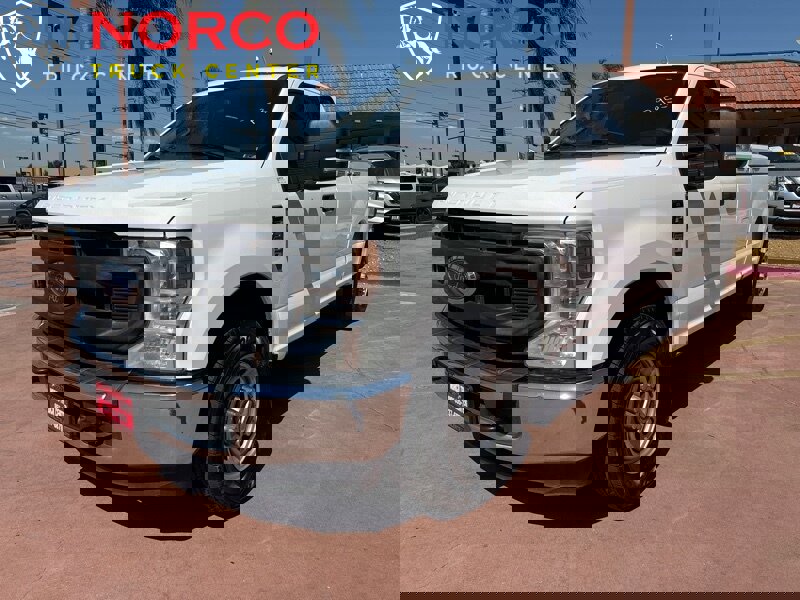 Used 2020 Ford F250 XL w/ Power Equipment Group image 4