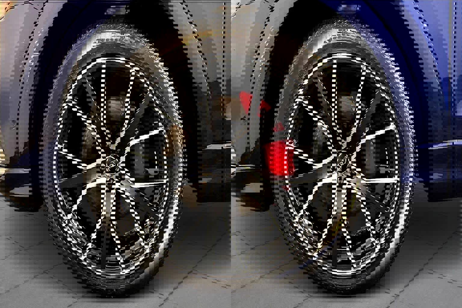 Used 2019 Audi Q8 Prestige image 11