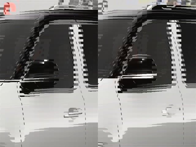 New 2024 Jeep Grand Wagoneer L Series III w/ HD Trailer Tow Package image 15