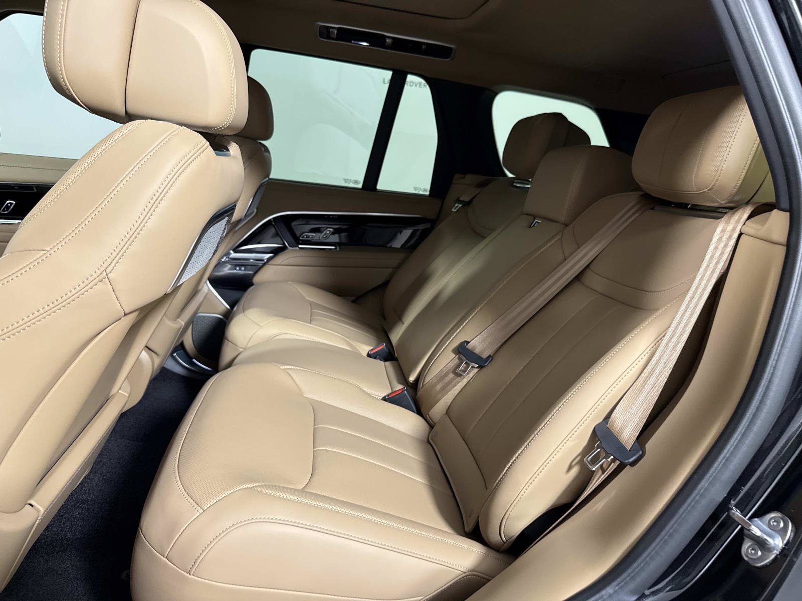 New 2026 Land Rover Range Rover Autobiography AWD/4WD image 15