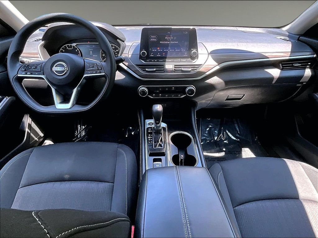 Used 2023 Nissan Altima 2.5 SV AWD/4WD image 16