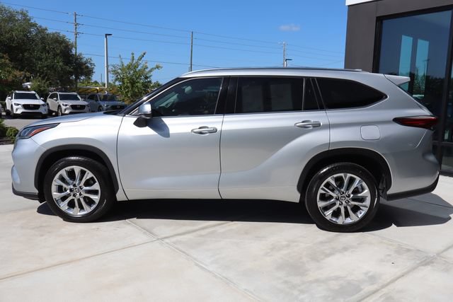 Used 2020 Toyota Highlander Limited FWD image 7