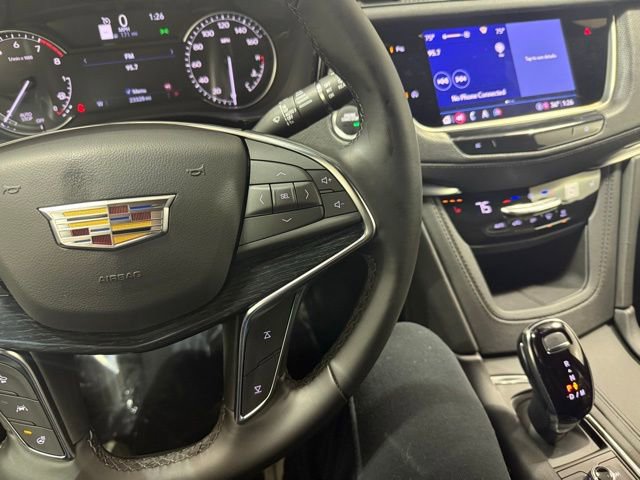 Used 2025 Cadillac XT5 Premium Luxury image 16