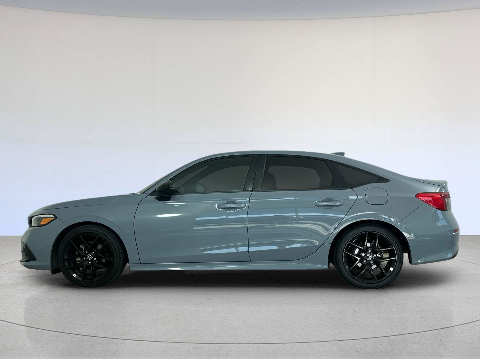 Used 2022 Honda Civic Sport image 3