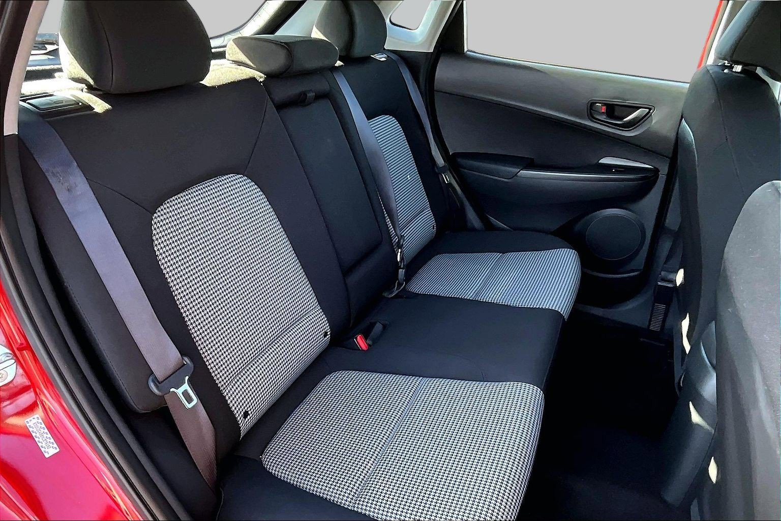 Used 2022 Hyundai Kona SE AWD/4WD image 25