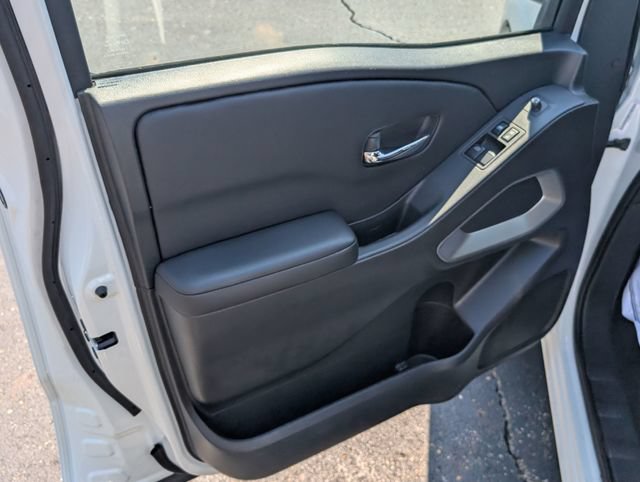 Certified 2025 Nissan Frontier SV w/ SV Convenience Package AWD/4WD image 14